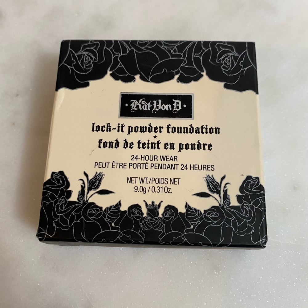 Kat Von D Lock It Powder Foundation Deep